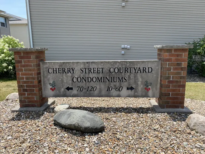 90 Cherry Ct photo 3